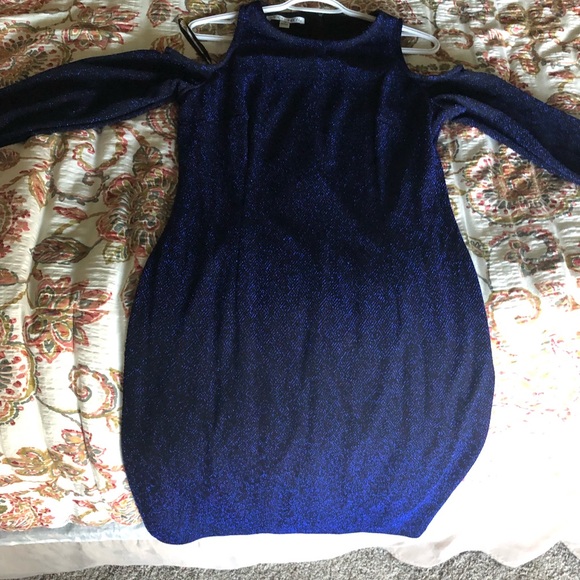 Dress - Picture 2 of 4